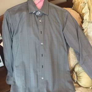 EUC! Robert Graham boys dress shirt.